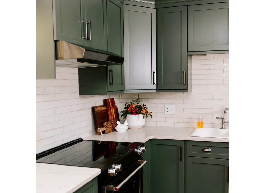 Rosemary SW 6187 - Green Paint Color - Sherwin-Williams  Kitchen cabinet  colors, Green kitchen cabinets, Home decor kitchen