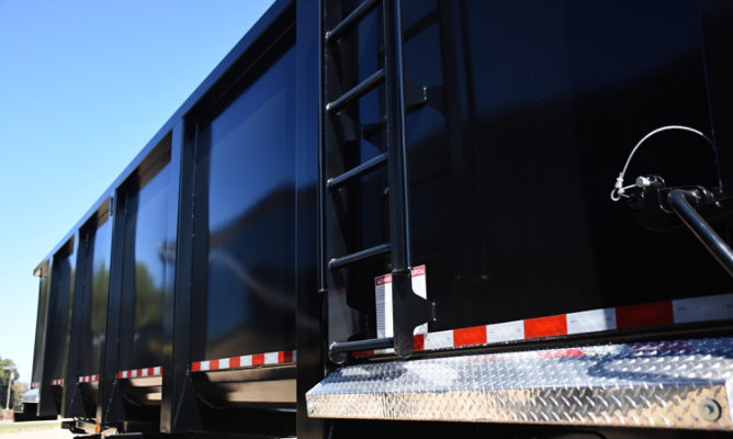 image of black trailer coated with Duraspar IP