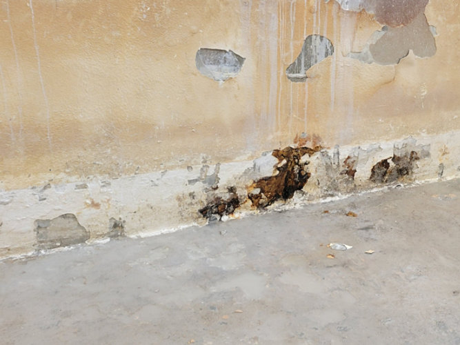 degrading coatings in gravity filter