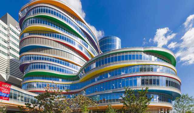Children's hospital with colorful metal exterior
