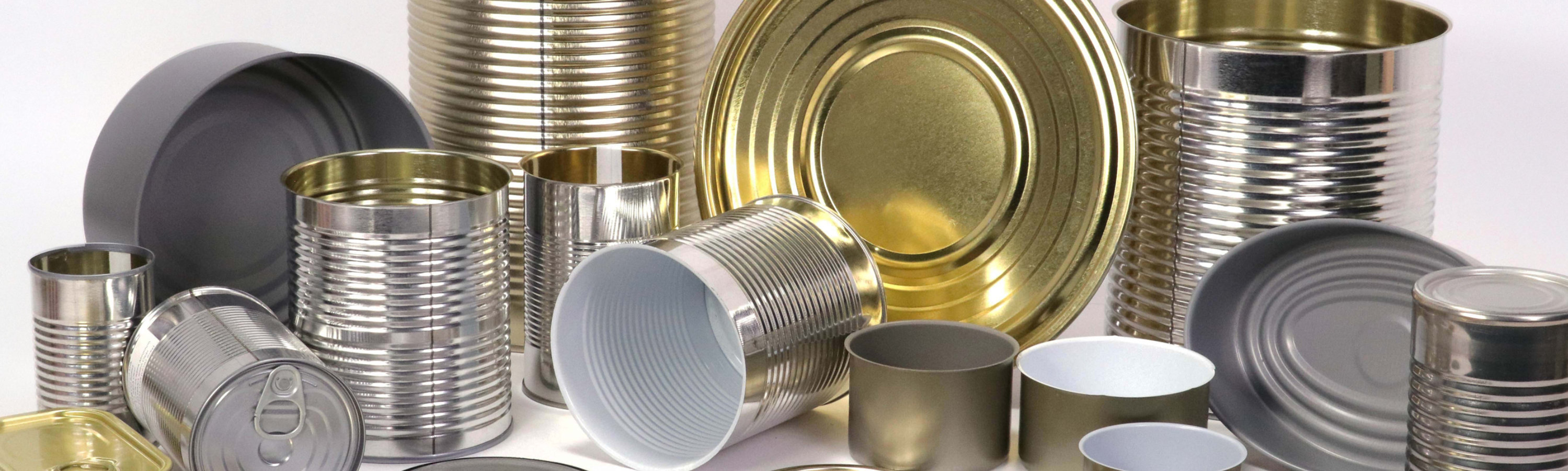 Les revêtements intérieurs et extérieurs pour les boîtes en deux et trois parties comprennent