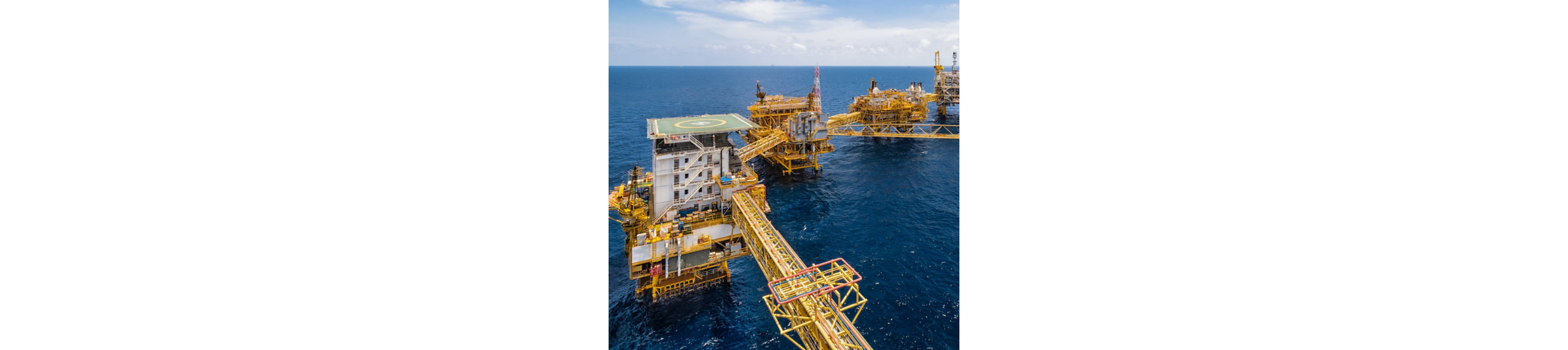 Rig at sea