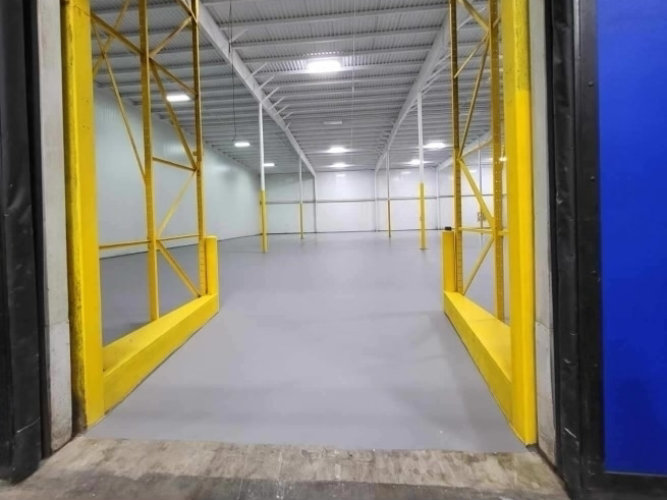 fresh floor in facility packing room