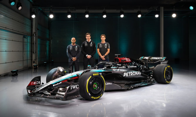 Mercedes Petronas F1 Race Team