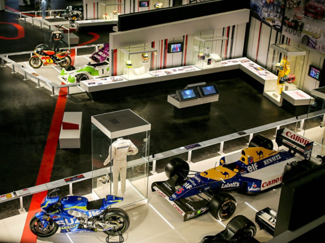 Silverstone Museum flooring system