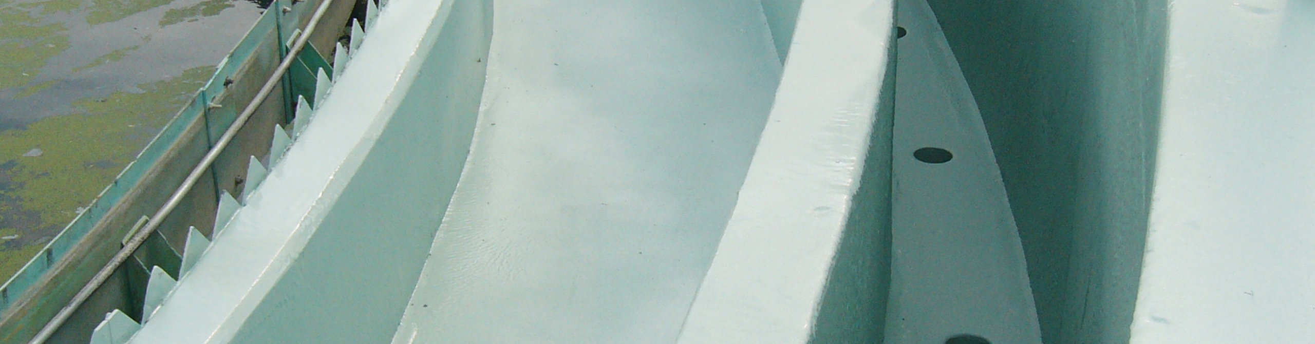 Water treatment trough