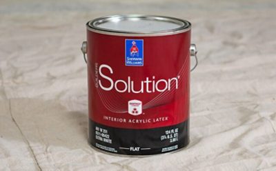 A Sherwin-Williams Builders Solution latex paint in Extra White.