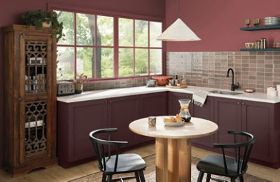 A kitchen painted Toile Red.