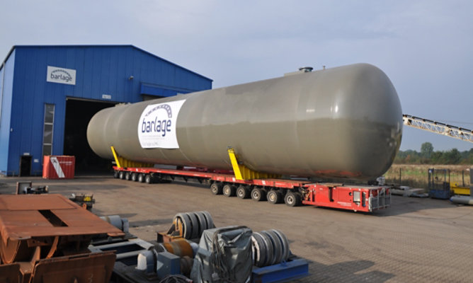 Krefeld Rhine Harbour LNG Tank