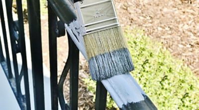 Priming an exterior railing