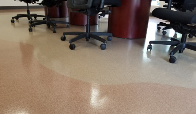 epoxy-quartz-floor-in-office-setting
