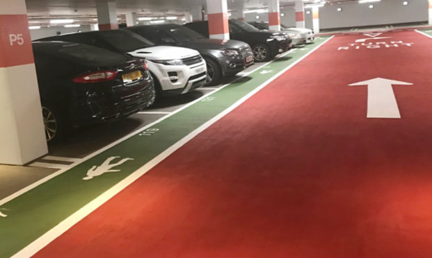 Rivestimento in resina su parcheggio