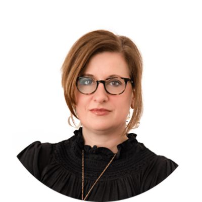 Headshot of Sue Wadden.