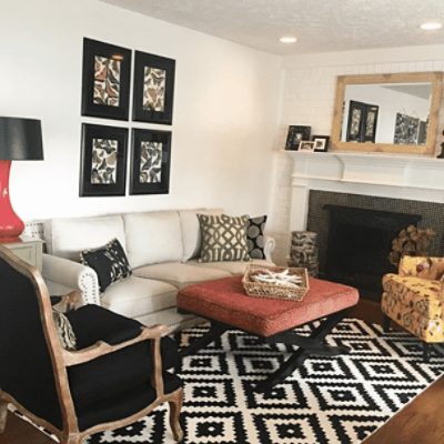 A living room painted with westhighland white sw7566 by @georgiapepperberry.