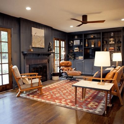 Living room painted in Charcoal Blue SW 2739 by @woodlandhousedesign.