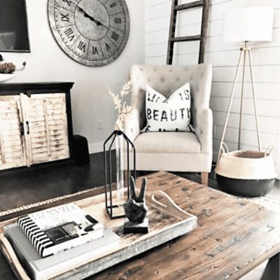 Living room painted in Eider White SW 7014 by @thespoiledhome.