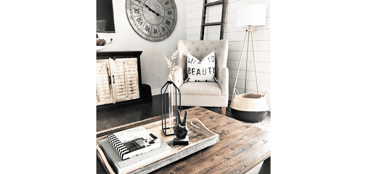 Living room painted in Eider White SW 7014 by @thespoiledhome.