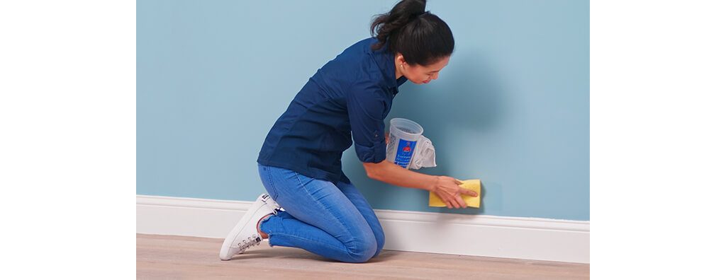 How to Dispose of Extra House Paint