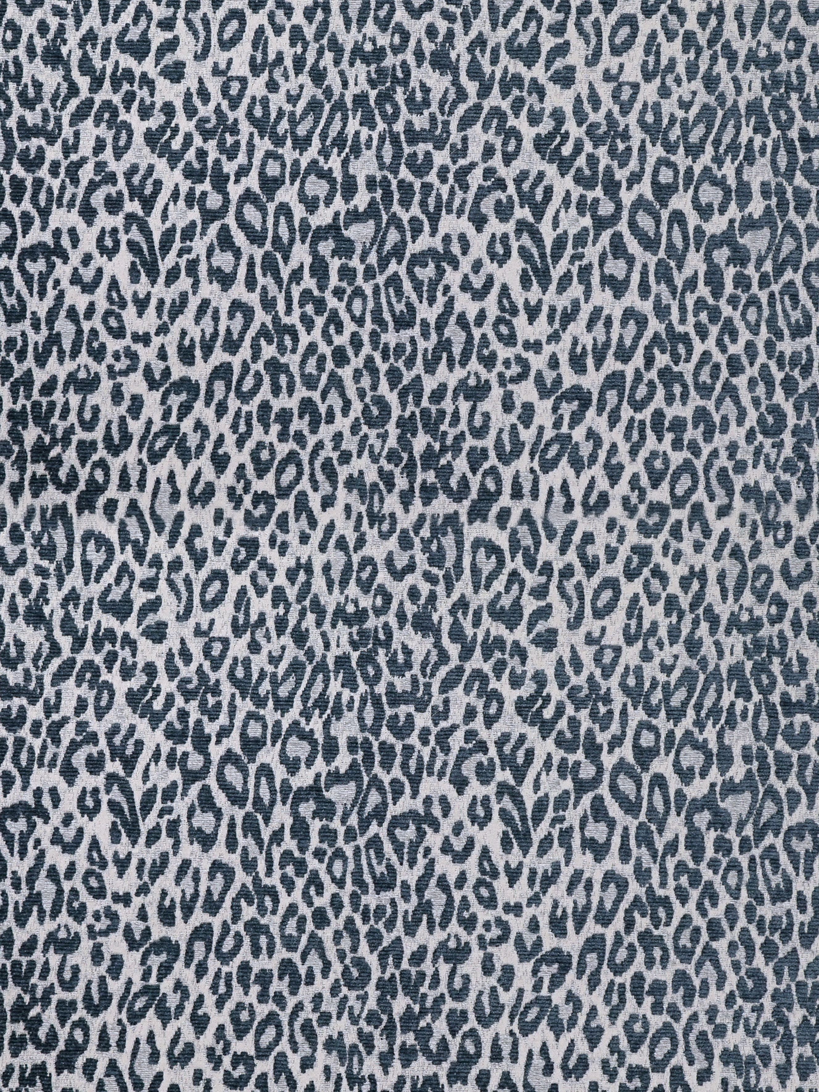 Scalamandre Leopardo Cut Velvet Leopard Print Fabric in Ivory, Gold & – The  Well Appointed House