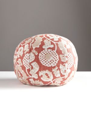 MAIDEN FLORAL PILLOW