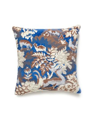 TAILS TALE PILLOW