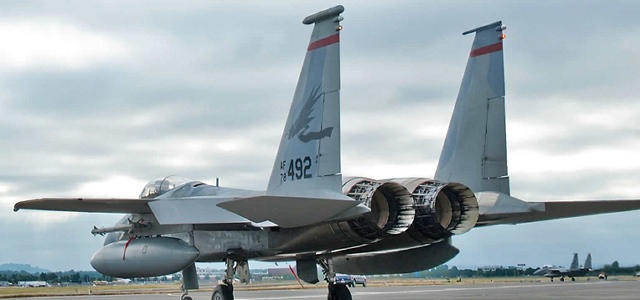 F-15 STRIKE EAGLE